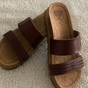 REEF Brown Slide Vista Sandals 
Worn once, size 7